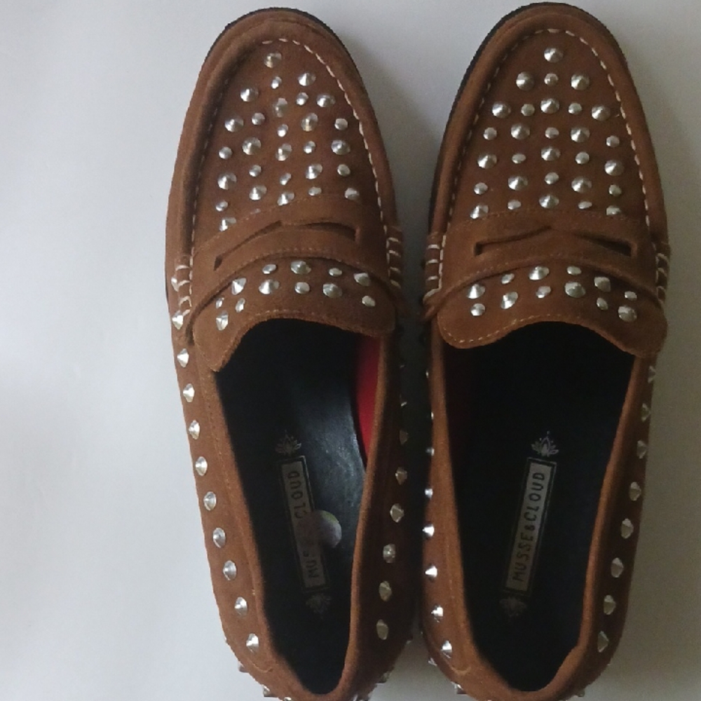 Musse & Cloud Brown Leather Loafers with Stud Detailing